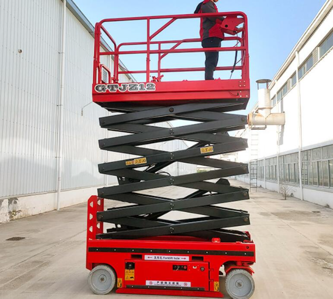 青铜峡自行走移动式升降机